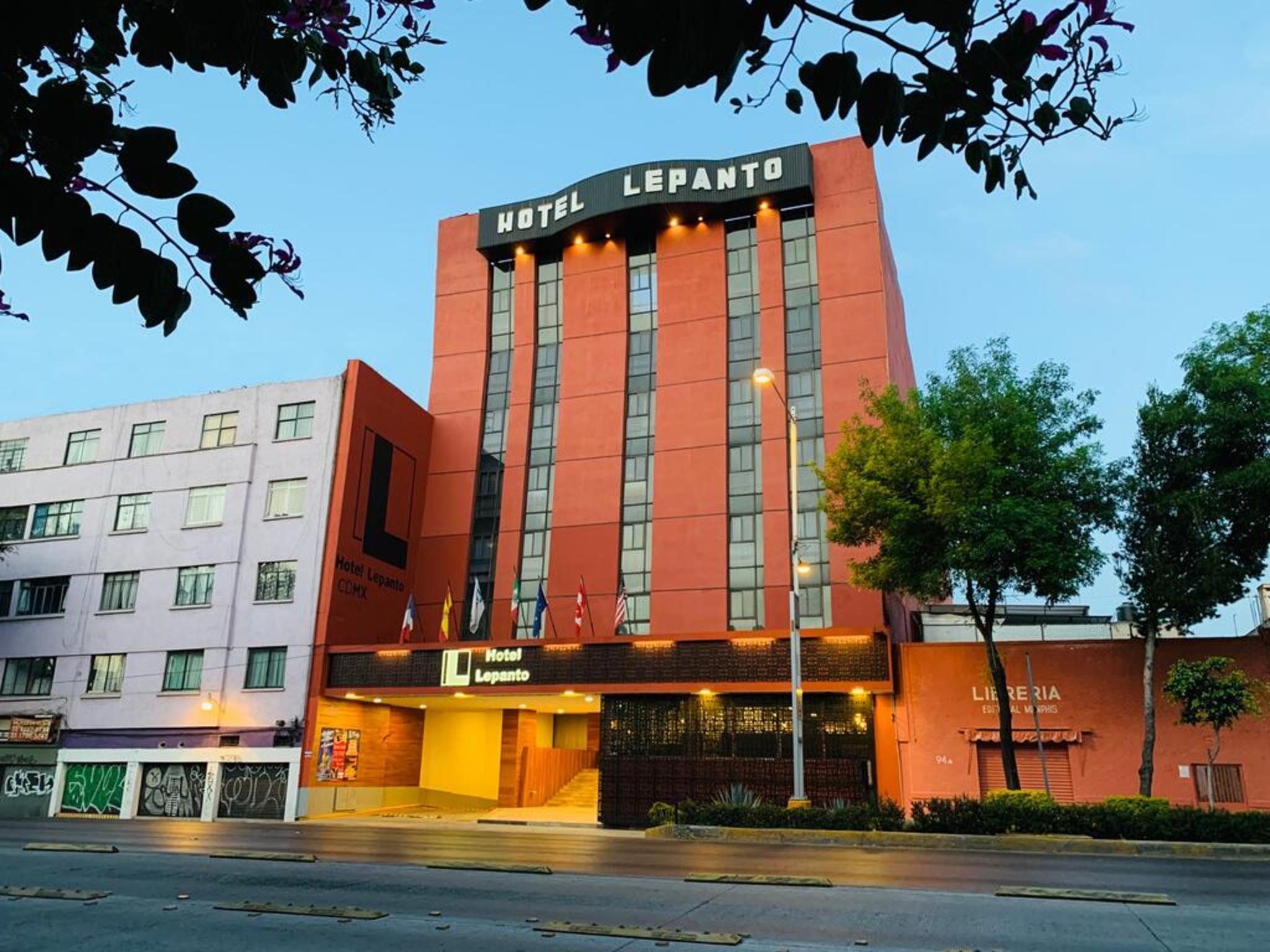 Hotel Lepanto Reforma Мехико Экстерьер фото