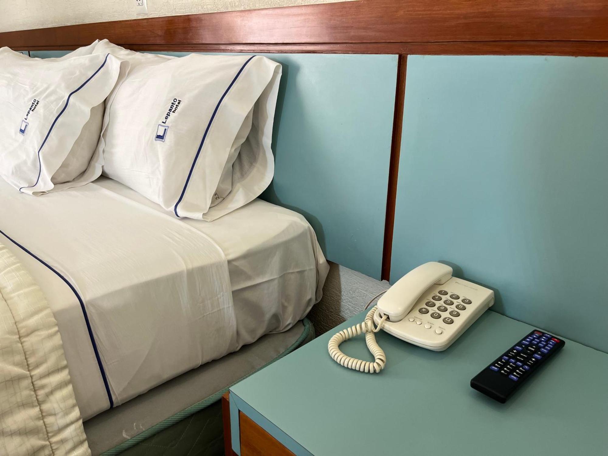 Hotel Lepanto Reforma Мехико Экстерьер фото